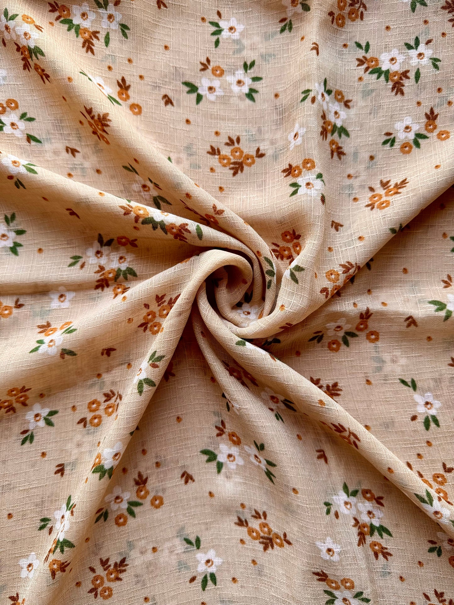 Sand Floral Lawn