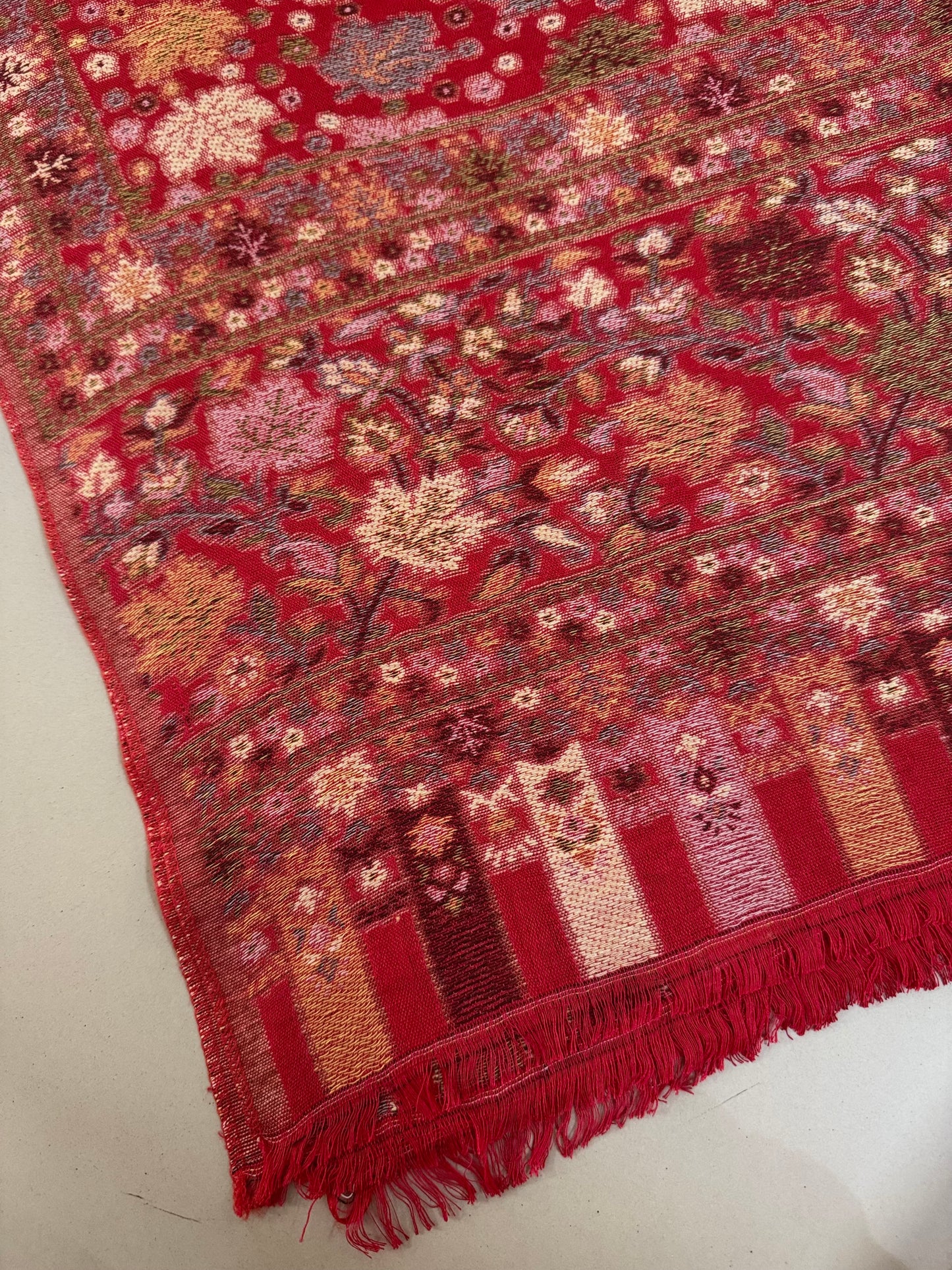 Red Leaf Printed Pashmina