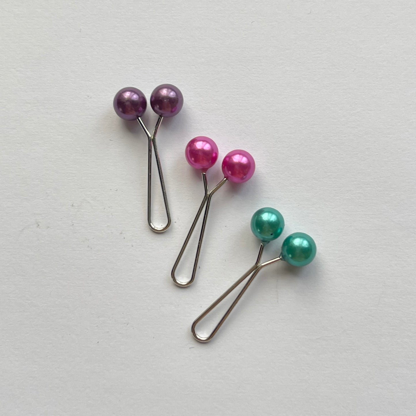 Pack of 3 Pearl Pins (2)