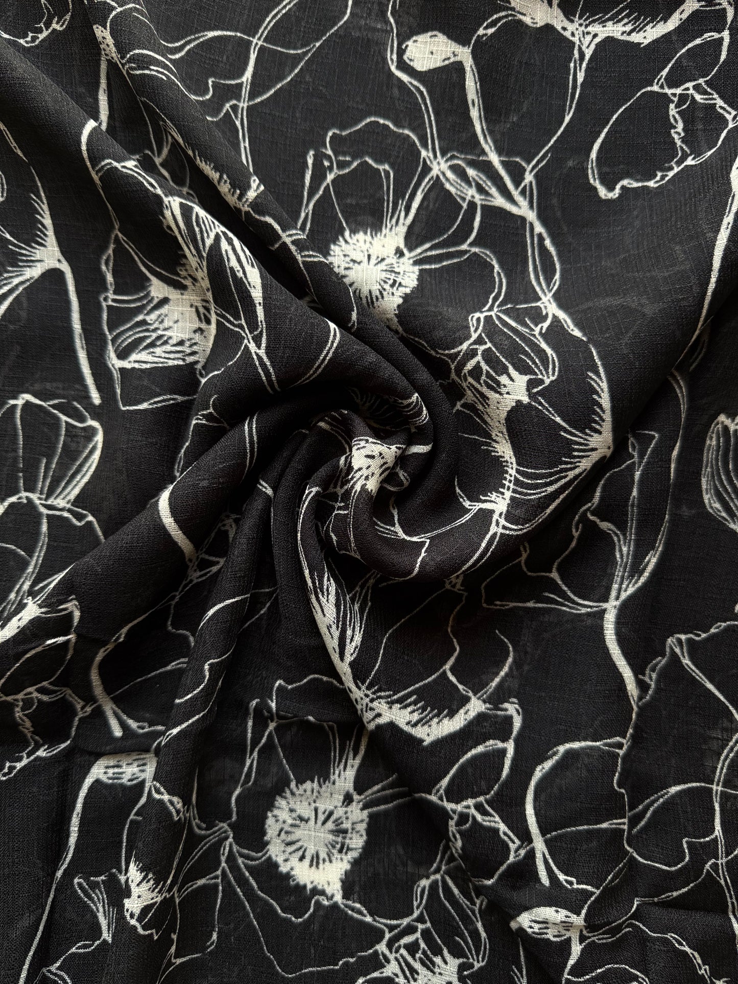 Black White Flora Lawn