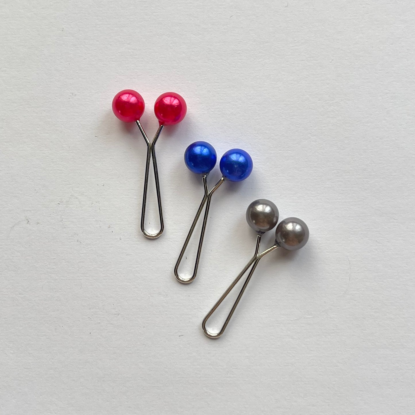 Pack of 3 Pearl Pins (2)