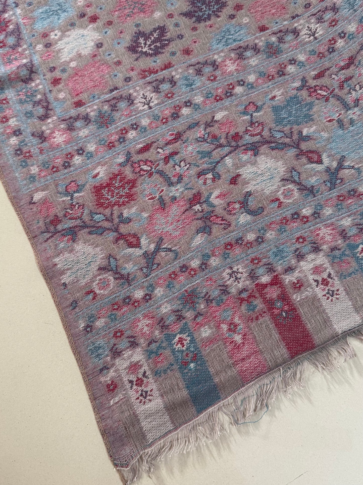 Grey Leaf Printed Pashmina